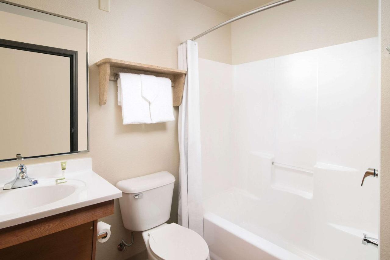 Woodspring Suites มิดแลนด์ ภายนอก รูปภาพ