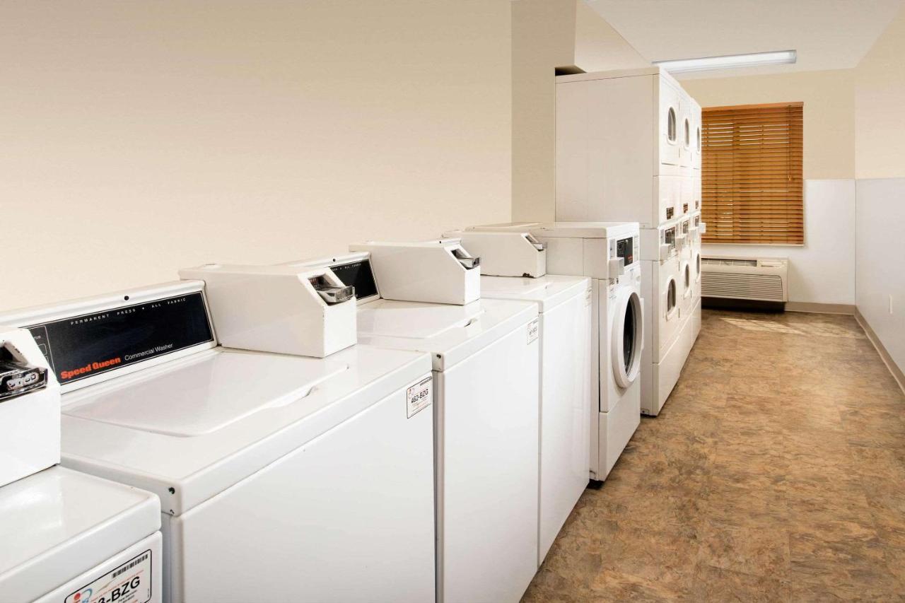 Woodspring Suites มิดแลนด์ ภายนอก รูปภาพ